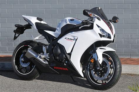 Com 15 kg a menos, a cbr 1000rr passa a ser a motocicleta esportiva mais leve do mercado. Honda Cbr1000rr White - amazing photo gallery, some ...