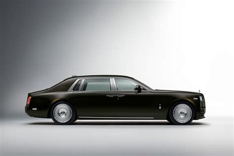 2023 Rolls Royce Phantom Series Ii Looks Even More Ostentatious Cnet