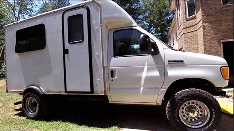 14 Box Truck Camper Ideas Camper Truck Camper Recreat