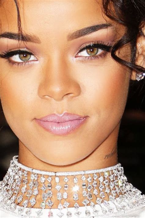 Rihanna Eye Makeup Looks Mugeek Vidalondon