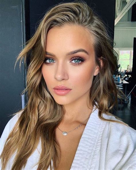 Josephine Skriver On Instagram “i Hope You All Have An Amazing Day💕” In 2020 Hairstyle Hair