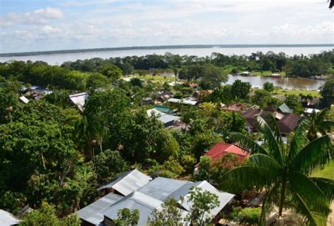 Puerto Nariño Town In Amazonas Colombia Nomadic Niko