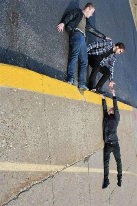 Forced Perspective Photography Incredible Examples Of Optical