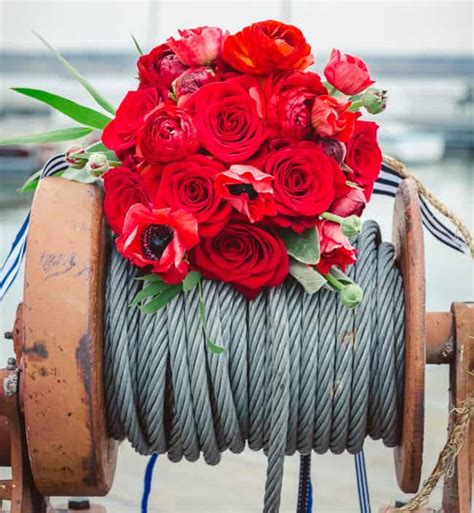 If you've been on pinterest in the past couple years, you've probably seen this bouquet. Nautical Wedding Flowers - Inspied DIY Flowers