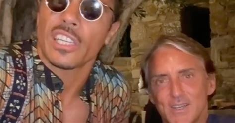 As a player, mancini played as a. Roberto Mancini e Salt Bae, la vacanza è a Dubai - Il Tempo
