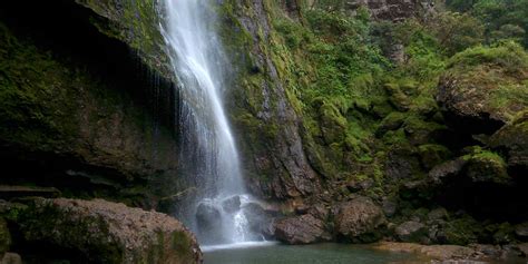 El Chorro Waterfall Ecuador Tourist Attractions Information
