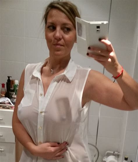 Thin Shirt Milf Selfie Porn Photo