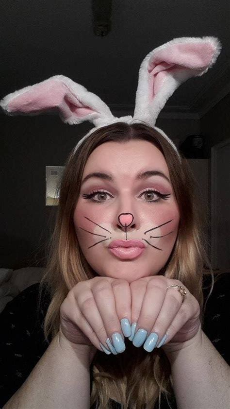 How to use a face paint brush: Bunny Halloween Makeup Ideas | Bunny halloween makeup ...