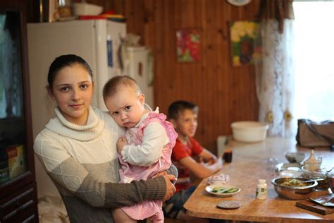 Armut In Russland Eine Familie Braucht Dringend Unsere Hilfe Kleine Herzen