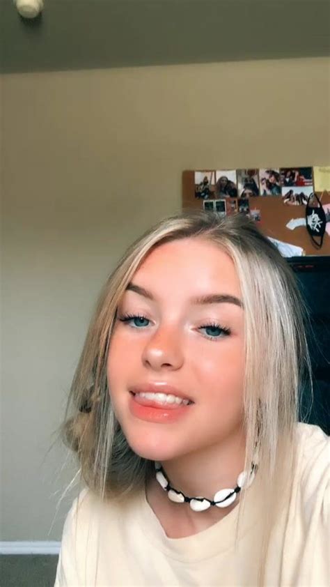 Naomi Skye Em 2021 Menina Loira Cabelo Ideias Para Selfie