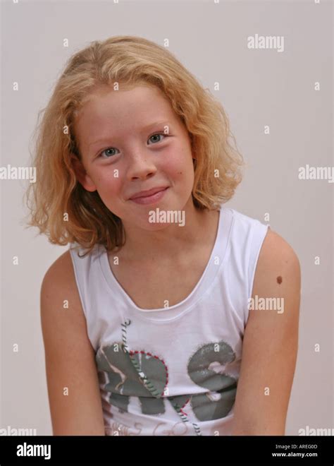 12 Year Old White Girl Fotos Und Bildmaterial In Hoher Auflösung Alamy