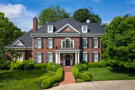 Luxury Homes For Sale | Kentucky Select Properties