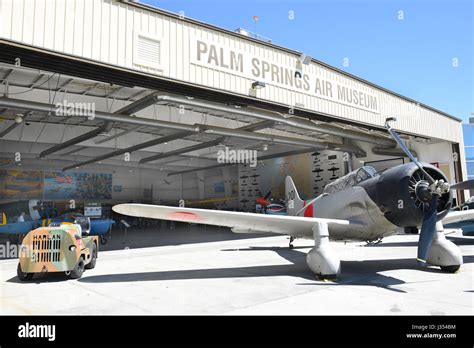 Hangar And Vintage Plane At The Palm Springs Air Museum Stock Photo Alamy