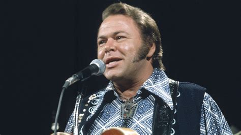 Roy Clark Country Guitar Virtuoso And Star Of Hee Haw