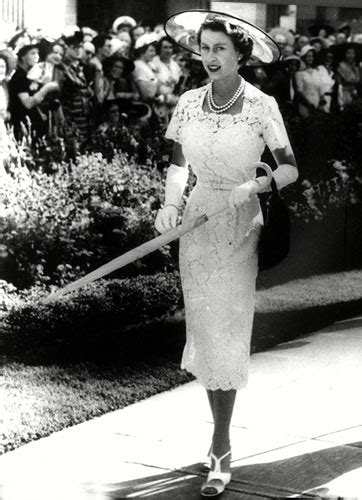 Celebrities and royalty, we're just like them. Queen Elizabeth II's fashion through the decades | Fashion ...