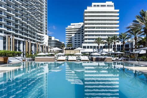 Best Pools In Miami Beach Eden Roc Hotel Miami Beach