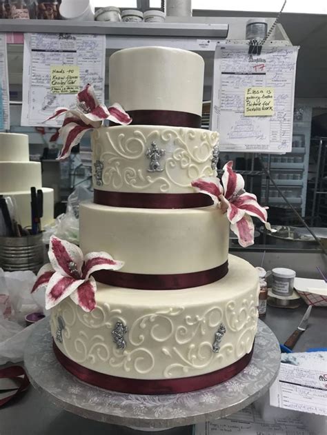 Montilio S Baking Company Wedding Cake Bakers In Boston Ma