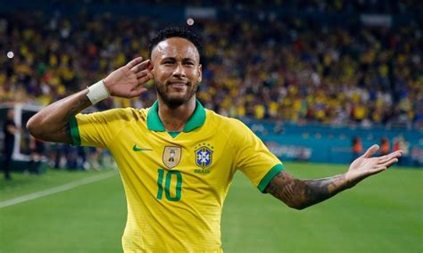 Neymar has since signed with german sportswear company puma. Neymar está no top 3 do game 'Fifa 20' e do 'PES 2020 ...