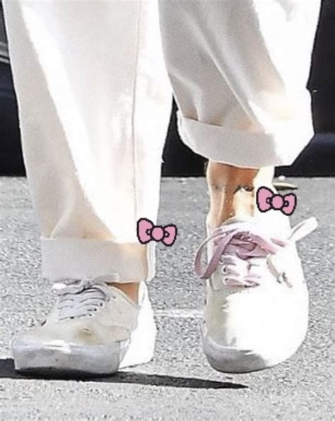 Find shoe laces at vans. harry pink shoelace:,D 🎀 | Harry styles shoes, Harry styles vans, Pink shoelaces