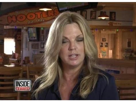 First Hooters Girl Lynne Austin Looks Back After 30 Years Bellevue