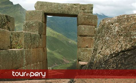 Visit The Sacred Valley Of The Incas In A Full Day Tour Pisaq Market