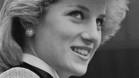 Royal Expert Reveals Princess Diana Really Didn T Want To Give Up On Her Marriage To Prince Charles