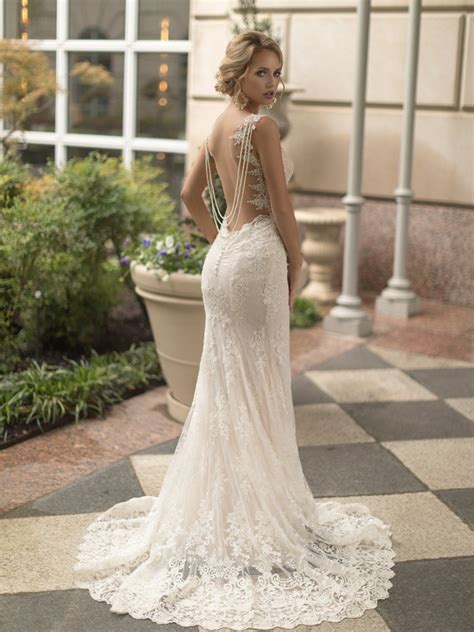 Naama Anat Haute Coutures Dancing Up The Aisle Collection