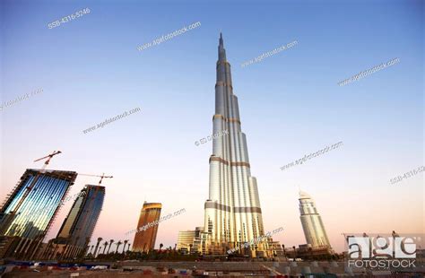 Burj Khalifa Worlds Tallest Building Dubai United Arab Emirates