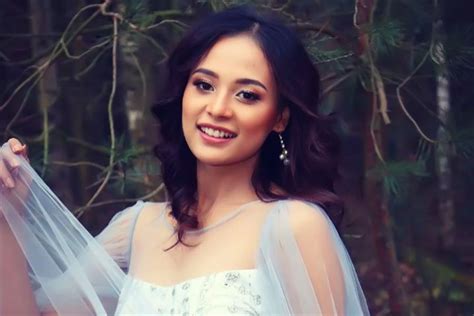 Nepals Rose Lama On The Path Of Winning Miss Supranational 2019
