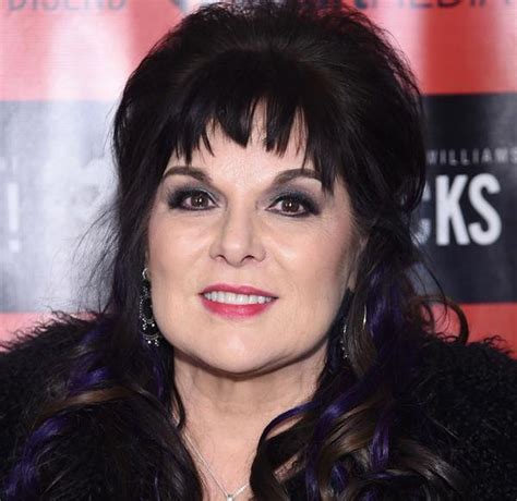 Heart S Ann Wilson Says She Will Induct The Moody Blues Into Rock