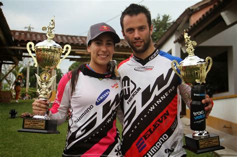 La estrategia internacional es entrar con líneas de bicicletas de bmx para luego complementar con las de ruta y. Mariana Pajón y su novio Vincent Pelluard ganaron la ...