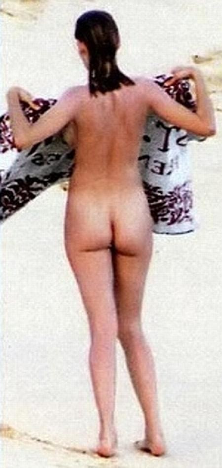 Uma Thurman Nude The Beach Scrolller