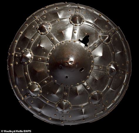Rare Tudor Shield Used By Henry Viiis Men Goes On Auction At £50000