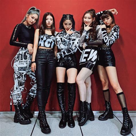 These Are The Worst Girl Group Outfits Of The Year According To