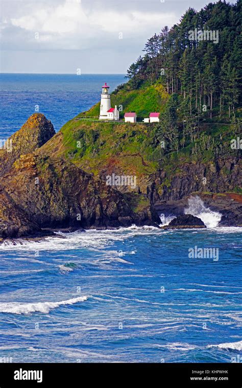 Heceta Head Lighthouse Bed And Breakfast And State Park Oregon Stock