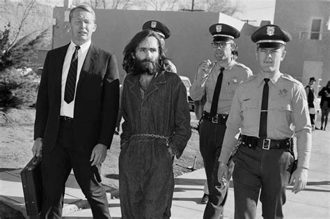 Charles Manson Ses Crimes Et Sa Famille Raconte Moi L Histoire