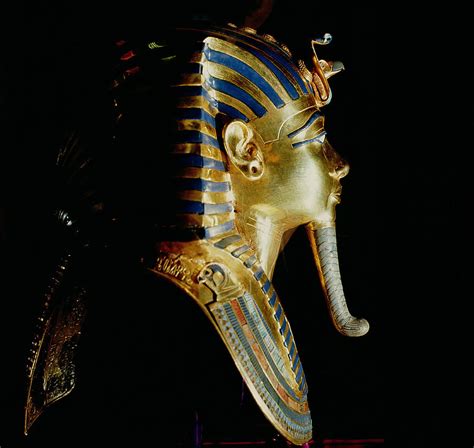 Gold Mask Of Tutankhamun From The Tomb Of Tutankhamun C 1370 1352 Bc New Kingdom Gold Inlaid