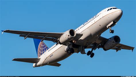 Airbus A320 232 United Airlines Aviation Photo 5359835