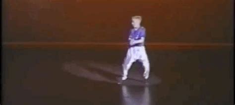 Baby Ryan Gosling Gives Performance Of His Life In 1992 Dance Recital