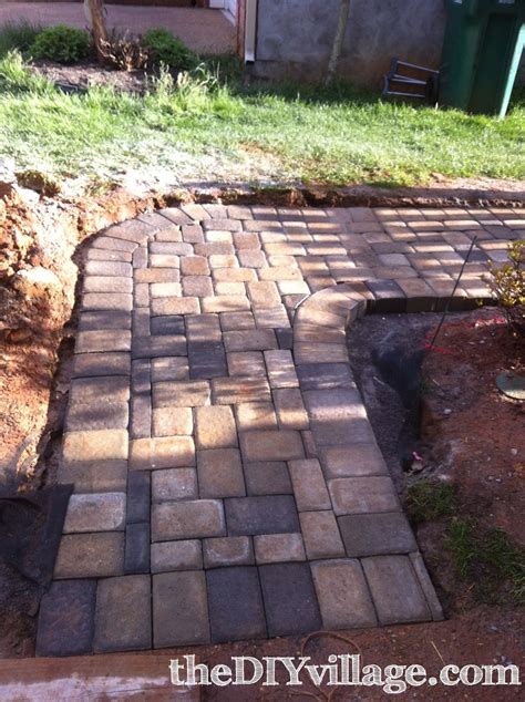 Do It Yourself Paver Walkway Install How To Lay A Curved Paver