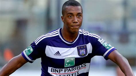 Is he married or dating a new girlfriend? Youri Tielemans Has 'Agreement In Principle' With European ...