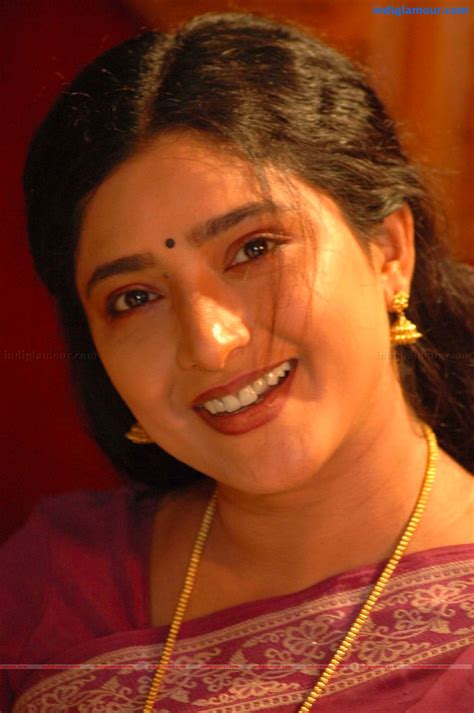 Praveena Actress Photoimagepics And Stills 131797