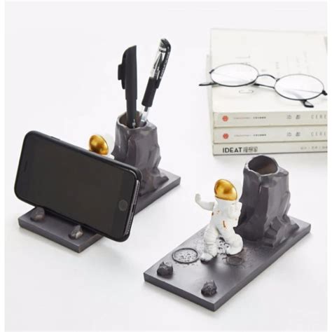 3d Astronaut Phone Holder The Jholmaal Store