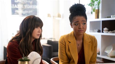 Ghosting Star Aisha Dee On Holiday Rom Coms Death And The Bold
