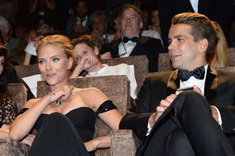 Scarlett Johansson Engaged To French Boyfriend Romain Dauriac Mirror