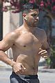 Wilmer Valderrama Bares Muscular Body On A Shirtless Run Photo