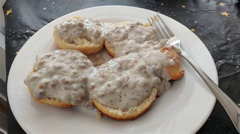 Homemade Southern Buttermilk Biscuits With Sausage Gravy Rfood
