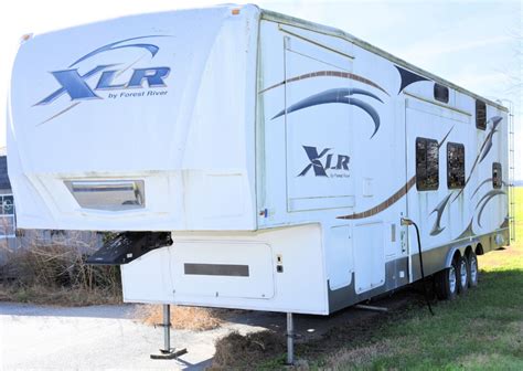 Lot 2 2009 Forest River Xlr 37x12sa Tri Axle 5th Wheel Toy Hauler