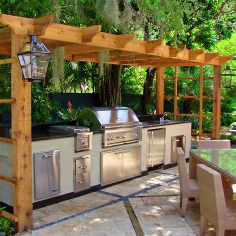 Outdoor Kitchens And Grilling Stations