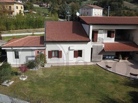 Property For Sale In Atina Frosinone Italy Houses And Flats